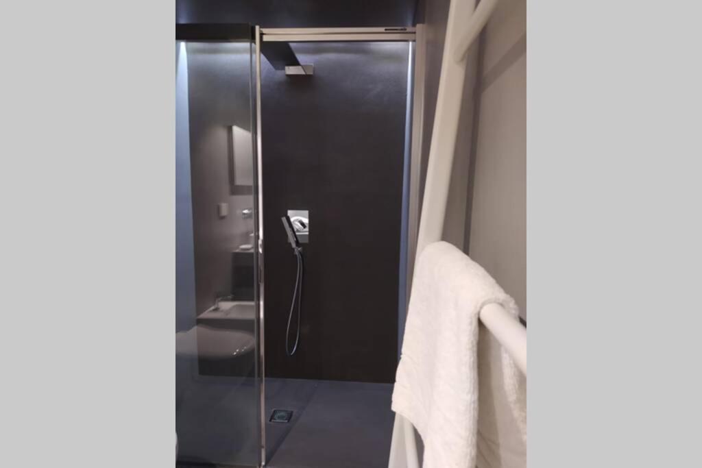 Casa Bianca - Luxury With Balcony In The City Centre 陶尔米纳 外观 照片