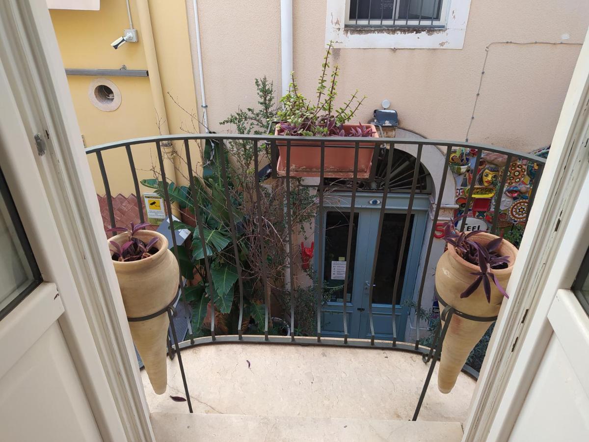 Casa Bianca - Luxury With Balcony In The City Centre 陶尔米纳 外观 照片