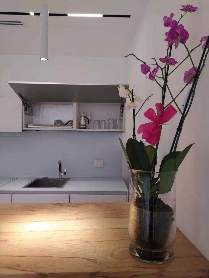 Casa Bianca - Luxury With Balcony In The City Centre 陶尔米纳 外观 照片